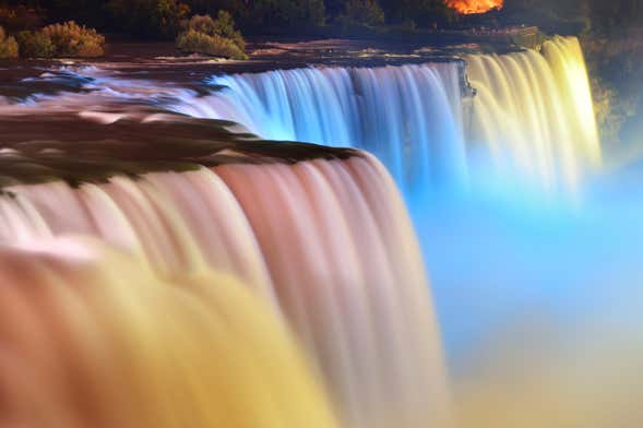 Niagara Falls from NYC: Day Trip by Plane