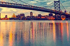 New York Travel Guide