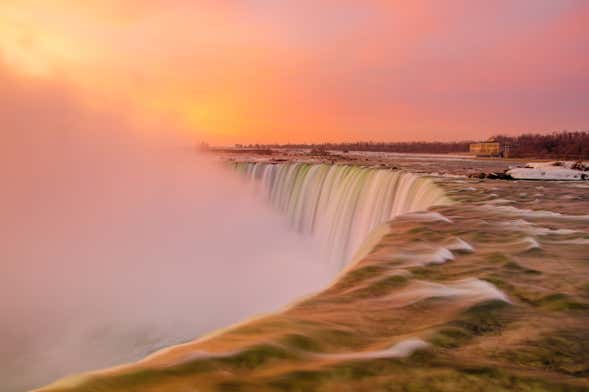 2 or 3-Day Niagara Falls Tour